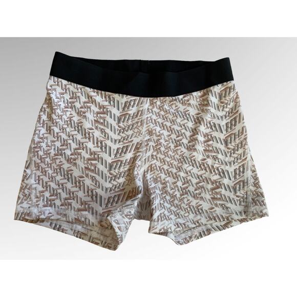 Victoria Sport Booty Shorts, Workout , Gym, Squats, Ladies Medium - Picture 1 of 3